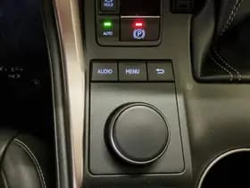 Lexus NX thumbnail 33