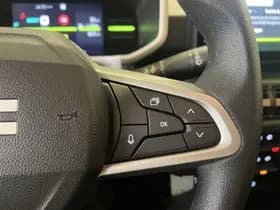 Dacia Spring thumbnail 5