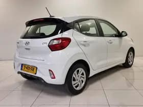 Hyundai i10 thumbnail 2