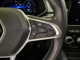 Renault Captur thumbnail 25