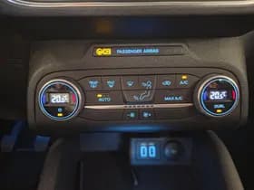 Ford Focus thumbnail 15