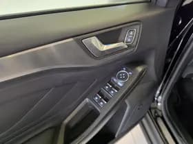 Ford Focus thumbnail 23