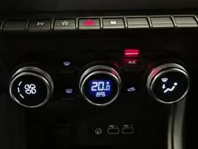 Renault Captur thumbnail 13