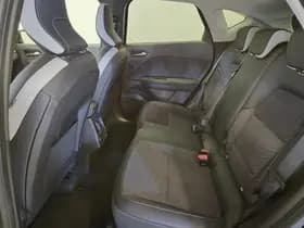 Renault Captur thumbnail 8