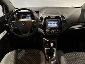 Renault Captur thumbnail 3