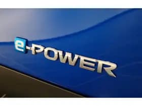 Nissan Qashqai thumbnail 6