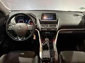 Mitsubishi Eclipse Cross thumbnail 3