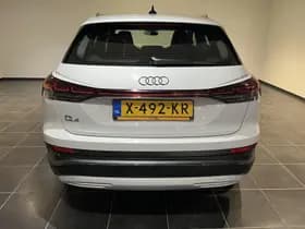 Audi Q4 e-tron thumbnail 14