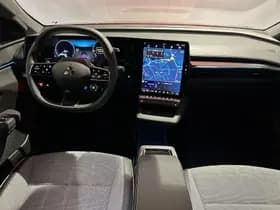 Mitsubishi Eclipse Cross thumbnail 3