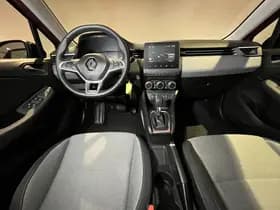 Renault Clio thumbnail 3