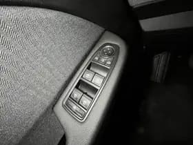 Renault Clio thumbnail 18