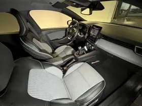 Renault Clio thumbnail 27
