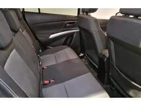 Suzuki S-Cross thumbnail 15