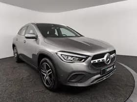 Mercedes-Benz GLA thumbnail 5