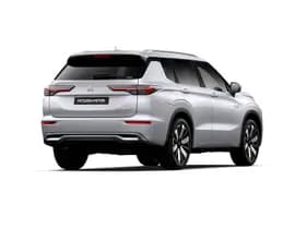 Mitsubishi Outlander thumbnail 4