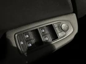 Renault Clio thumbnail 18