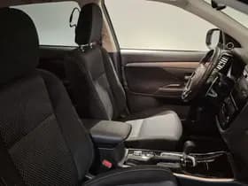 Mitsubishi Outlander thumbnail 24