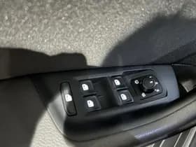 Volkswagen Passat thumbnail 18