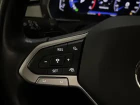 Volkswagen Passat thumbnail 19