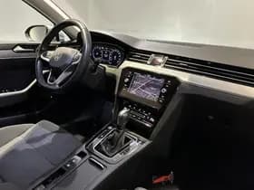 Volkswagen Passat thumbnail 26