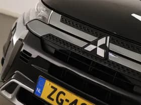 Mitsubishi Outlander thumbnail 13