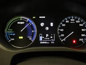 Mitsubishi Outlander thumbnail 4