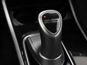 Mitsubishi Outlander thumbnail 35