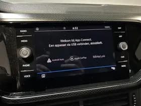Volkswagen T-Cross thumbnail 10