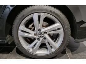 Volkswagen Golf thumbnail 22