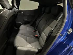 Mitsubishi Colt thumbnail 7