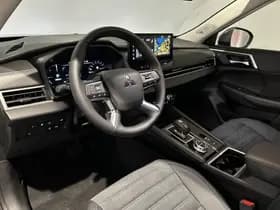 Mitsubishi Outlander thumbnail 22