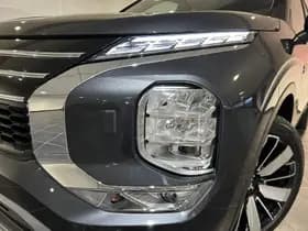 Mitsubishi Outlander thumbnail 23