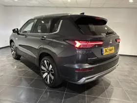 Mitsubishi Outlander thumbnail 5