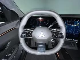 Mitsubishi Eclipse Cross thumbnail 16