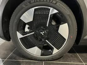 Mitsubishi Eclipse Cross thumbnail 5