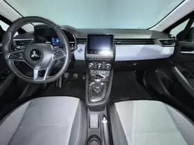 Mitsubishi Colt thumbnail 3