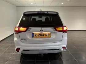 Mitsubishi Outlander thumbnail 18