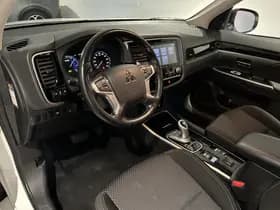 Mitsubishi Outlander thumbnail 23