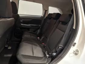 Mitsubishi Outlander thumbnail 8