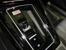 Volkswagen Golf thumbnail 22