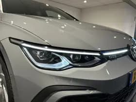 Volkswagen Golf thumbnail 24