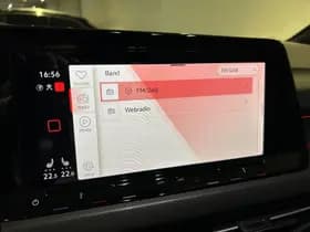 Volkswagen Golf thumbnail 32