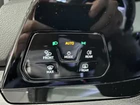 Volkswagen Golf thumbnail 33