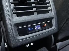 Volkswagen Golf thumbnail 34