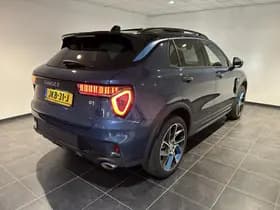 Lynk & Co 01 thumbnail 2