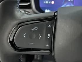 Lynk & Co 01 thumbnail 18