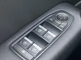 Renault Captur thumbnail 16