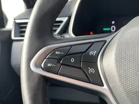 Renault Clio thumbnail 19