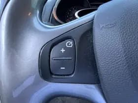 Renault Clio thumbnail 18