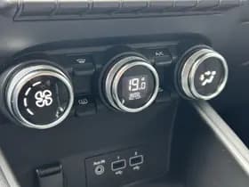 Renault Captur thumbnail 12